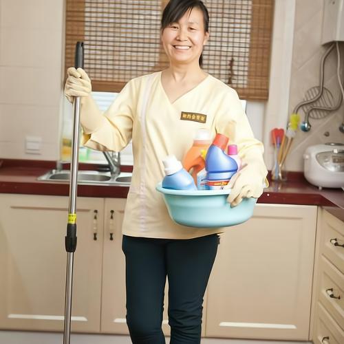 宏营家政:用产品和服务打动生活服务消费者